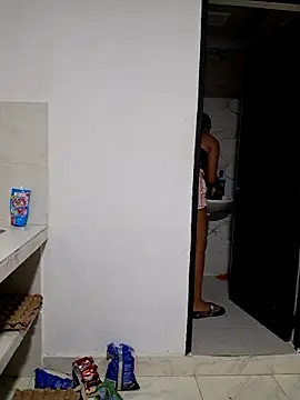 Cris18sexy online show from 22, 4, 2026