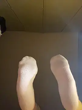 KananXL20 online show from 2, 2, 2026