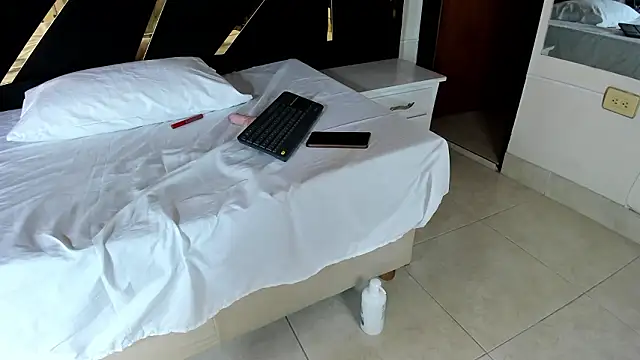 AngieLafourcade online show from 8, 2, 2026