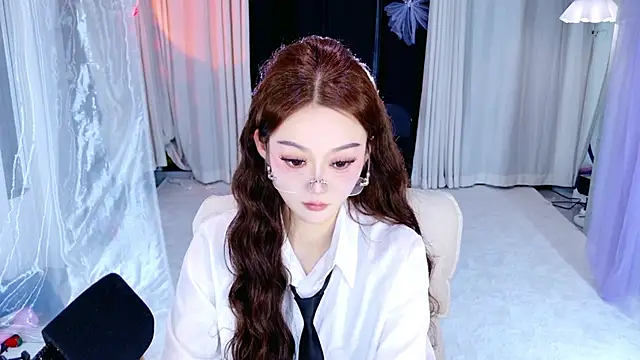 Dancer Lucky-Nini online show from 3, 2, 2026