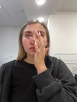 MonicaWestt online show from 10, 2, 2026