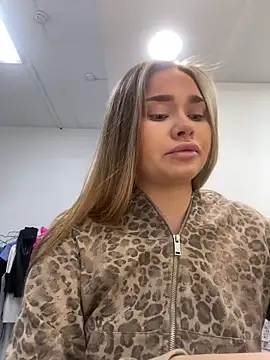 MonicaWestt online show from 27, 2, 2026