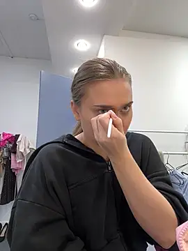 MonicaWestt online show from 3, 3, 2026