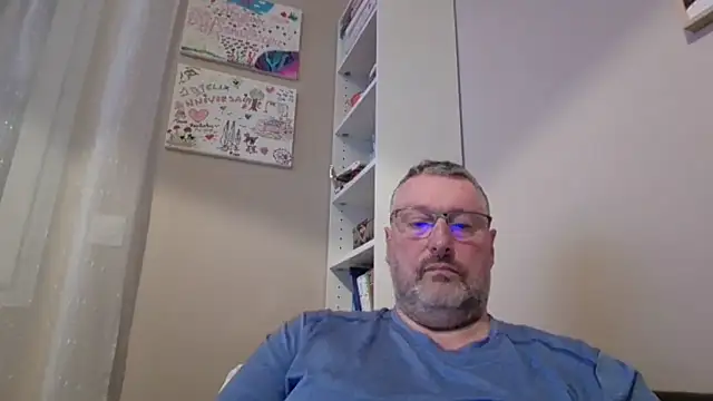 doudou310 online show from 5, 3, 2026