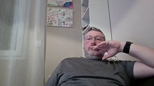 doudou310 online show from 25, 3, 2026