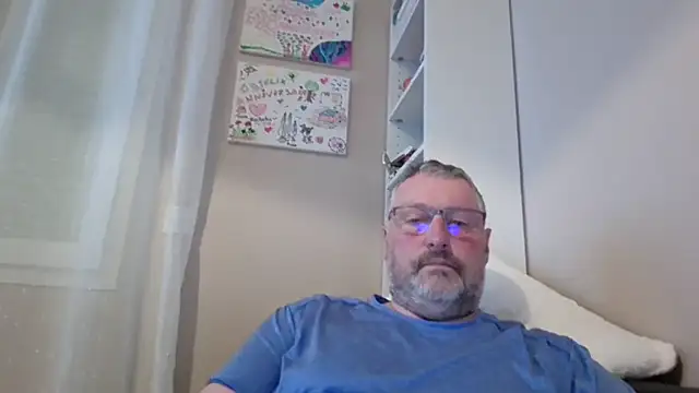 doudou310 online show from 16, 4, 2026