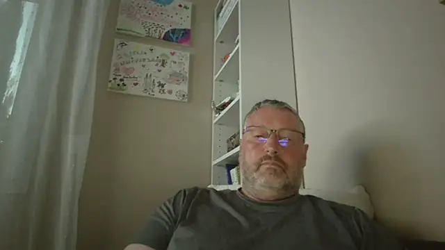 doudou310 online show from 27, 4, 2026