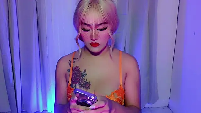 Snapshot of ChloeAsian chatting on 9, 5, 2026 ChloeAsian online show from 9, 5, 2026