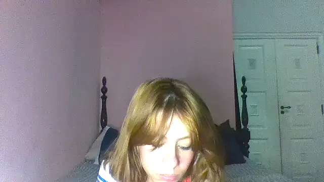 Snapshot of casal_atrevido chatting on 19, 4, 2026 casal atrevido online show from 19, 4, 2026