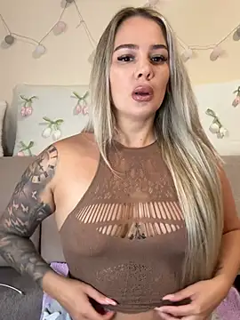 sexybatwomen33 online show from 8, 5, 2026