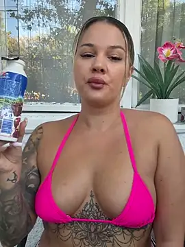 sexybatwomen33 online show from 9, 8, 2026