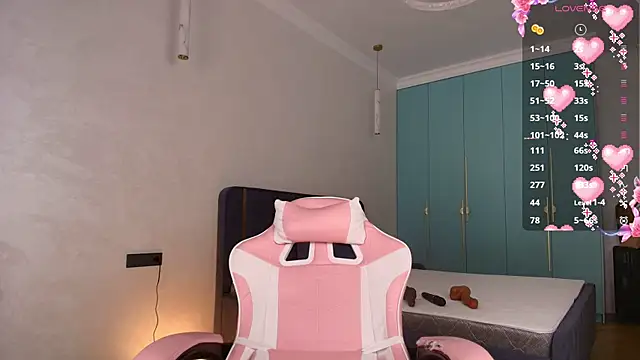 millaa bella online show from 26, 4, 2026