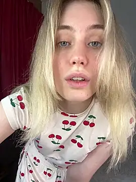 LovelyMiu online show from 26, 4, 2026