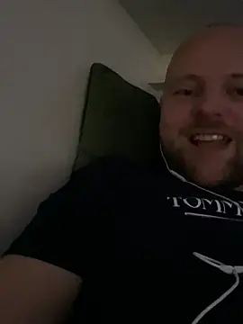 Snapshot of TBM590 chatting on 22, 4, 2026 TBM590 online show from 22, 4, 2026