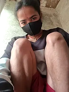 Snapshot of Sunali_Bendre chatting on 11, 2, 2026 Sunali Bendre online show from 11, 2, 2026