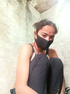 Snapshot of Sunali_Bendre chatting on 22, 2, 2026 Sunali Bendre online show from 22, 2, 2026