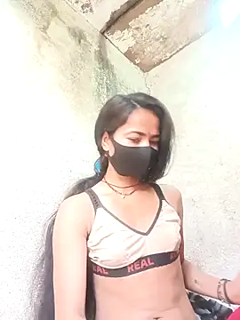 Snapshot of Sunali_Bendre chatting on 24, 2, 2026 Sunali Bendre online show from 24, 2, 2026