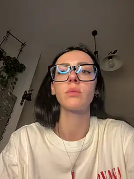 alibi room online show from 21, 4, 2026