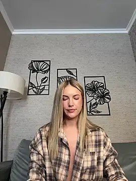 Snapshot of xXKelly_bonb0nXx chatting on 14, 6, 2026 xXKelly bonb0nXx online show from 14, 6, 2026