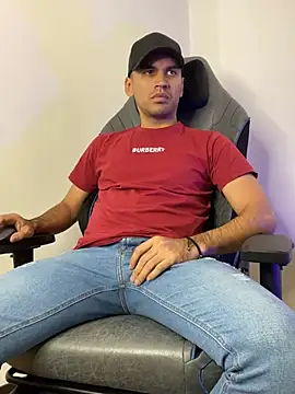 HAMILTONG12 online show from 17, 2, 2026