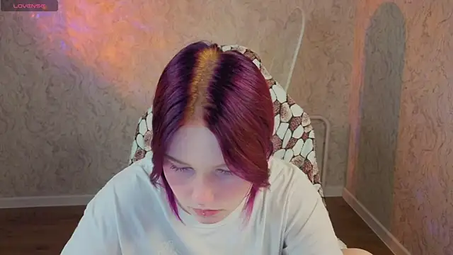 Julia Anis online show from 26, 4, 2026