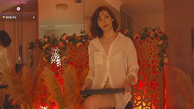 VivanWestwood online show from 18, 4, 2026