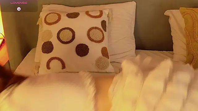 Snapshot of VivanWestwood chatting on 20, 5, 2026 VivanWestwood online show from 20, 5, 2026