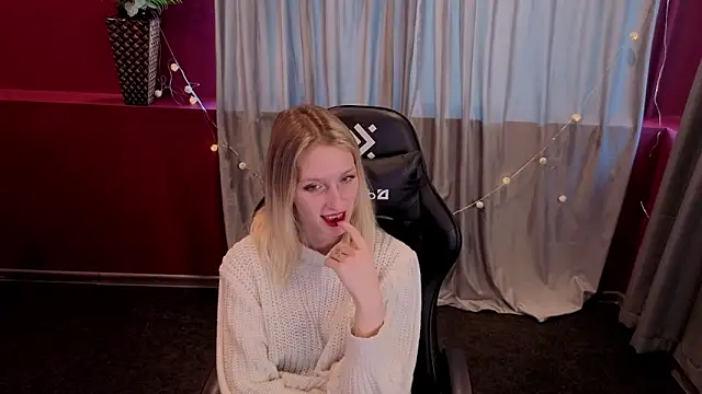 Akiro Kim7 online show from 2, 2, 2026