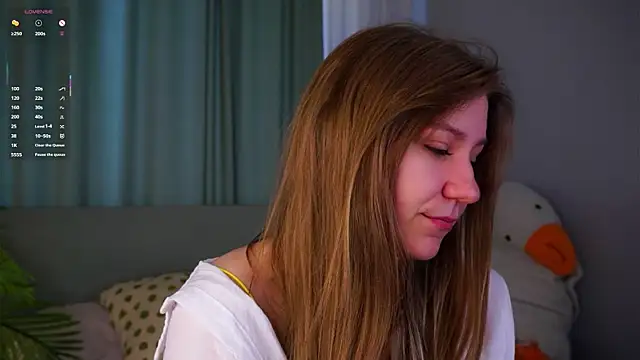 ShantellAngulo online show from 28, 4, 2026