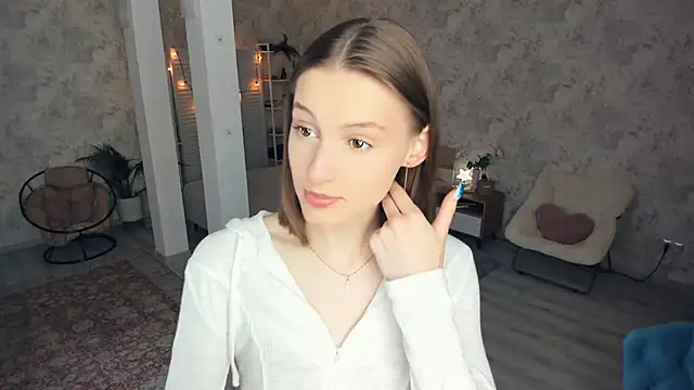 Snapshot of LianneBynon chatting on 1, 6, 2026 LianneBynon online show from 1, 6, 2026