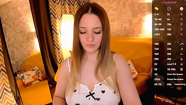 Snapshot of cherrykississ chatting on 21, 7, 2026 cherrykississ online show from 21, 7, 2026