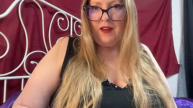 MissCharlotteXx online show from 10, 4, 2026