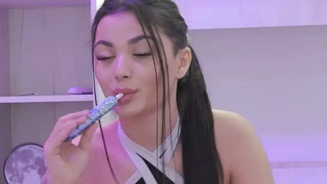 MayaMadison online show from 10, 2, 2026