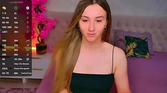 JasminUqueen online show from 8, 6, 2026