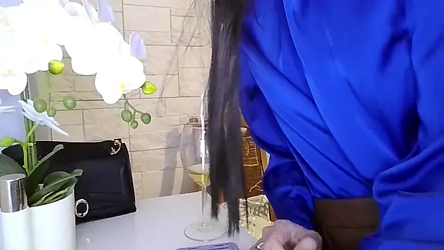 JuliaLovely online show from 20, 3, 2026