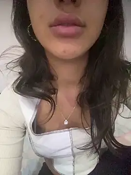 Snapshot of Nour-Lina chatting on 2, 2, 2026 Nour-Lina online show from 2, 2, 2026