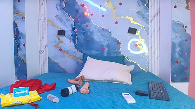 crystal love08 online show from 17, 4, 2026