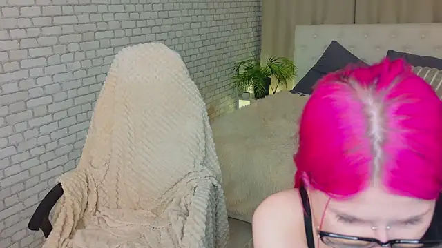 michelewild online show from 15, 4, 2026