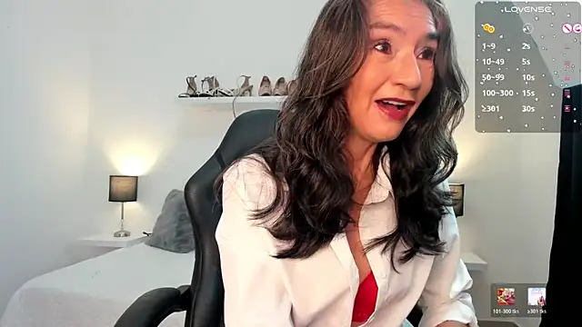 Emma Mendozaa online show from 27, 2, 2026