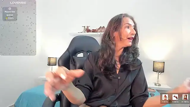 Emma Mendozaa online show from 10, 3, 2026