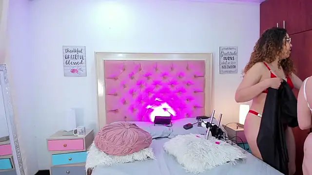 AmbarClarck online show from 15, 3, 2026