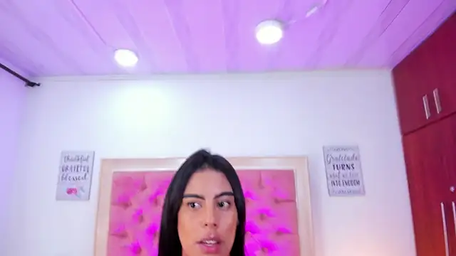 AmbarClarck online show from 20, 4, 2026