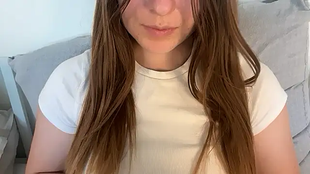 Snapshot of Lucyschickt chatting on 29, 5, 2026 Lucyschickt online show from 29, 5, 2026