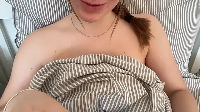 Lucyschickt online show from 20, 6, 2026