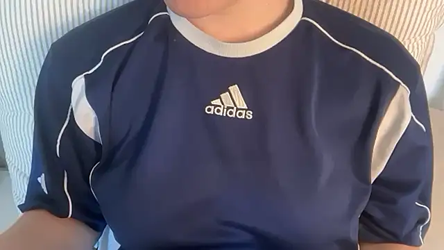 Lucyschickt online show from 15, 7, 2026