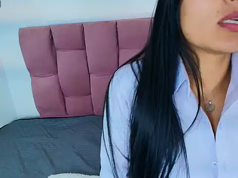 Snapshot of Melannyy__ chatting on 7, 6, 2026 Melannyy online show from 7, 6, 2026