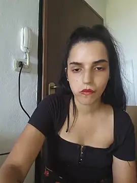 SoniaMoonnnnn online show from 1, 6, 2026