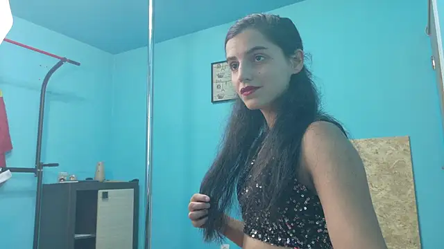 SoniaMoonnnnn online show from 19, 6, 2026