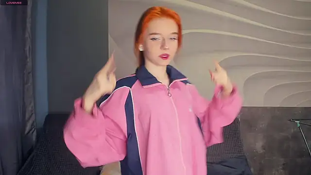 TarynPalek online show from 29, 4, 2026