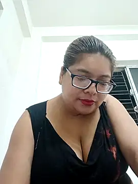 Elie Hallway online show from 23, 4, 2026